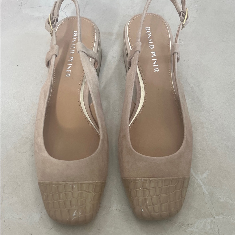 Donald J. Pliner Women's Sand colored Suede Slingback Heels size 9